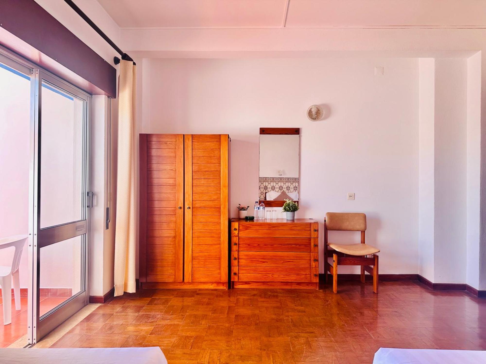 Guest house Bela